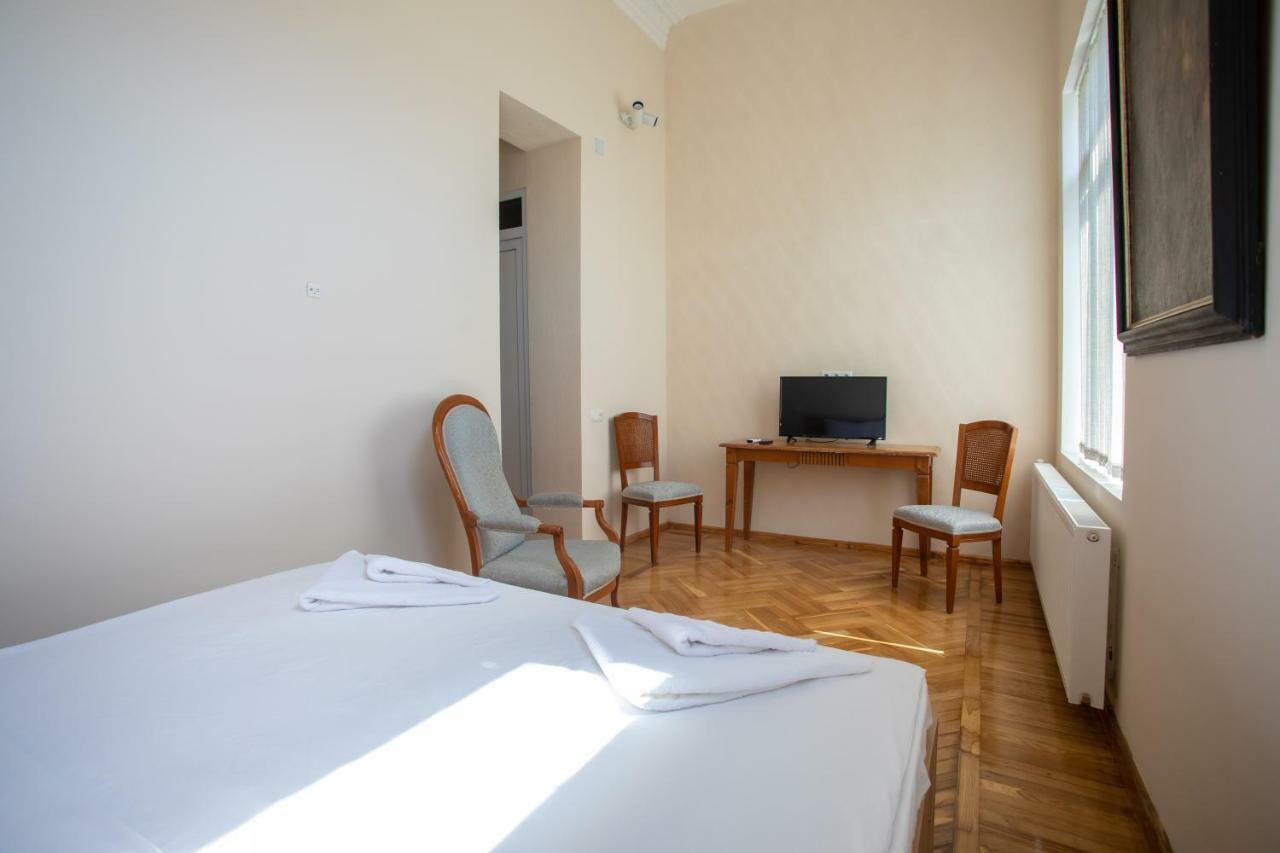 Hotel Veneto คูทายสิ ภายนอก รูปภาพ